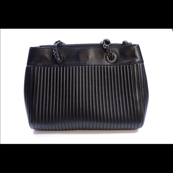 Coach Turnlock Edie Carryall Handbag Black Quilted - Picture 2 of 8